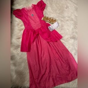 Princess Peach Halloween Costume